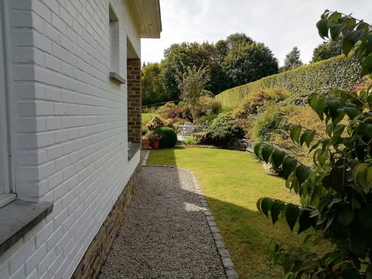 La Borzeux Acomodação com café da manhã Stavelot Exterior foto